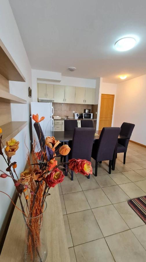 Irish Apartment Complex بودفا المظهر الخارجي الصورة