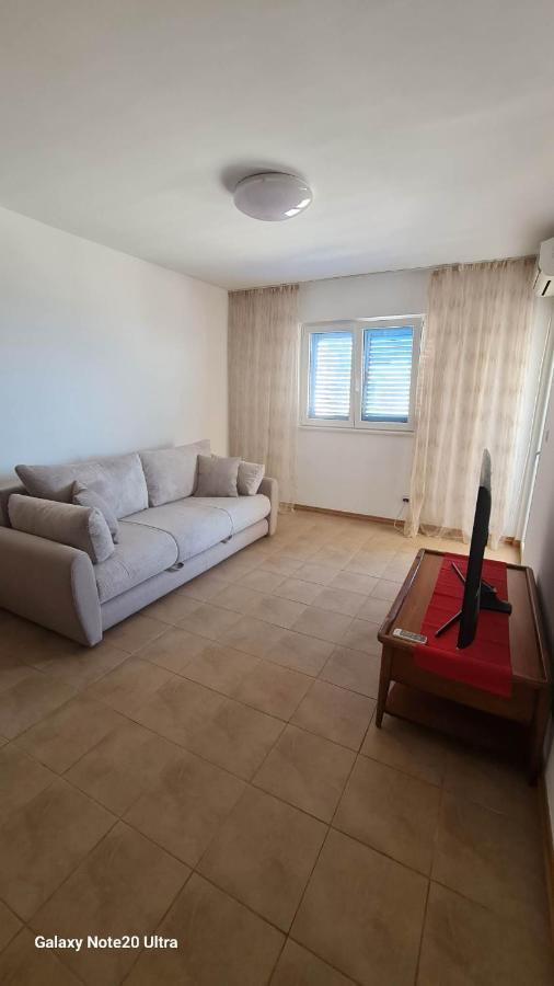 Irish Apartment Complex بودفا المظهر الخارجي الصورة