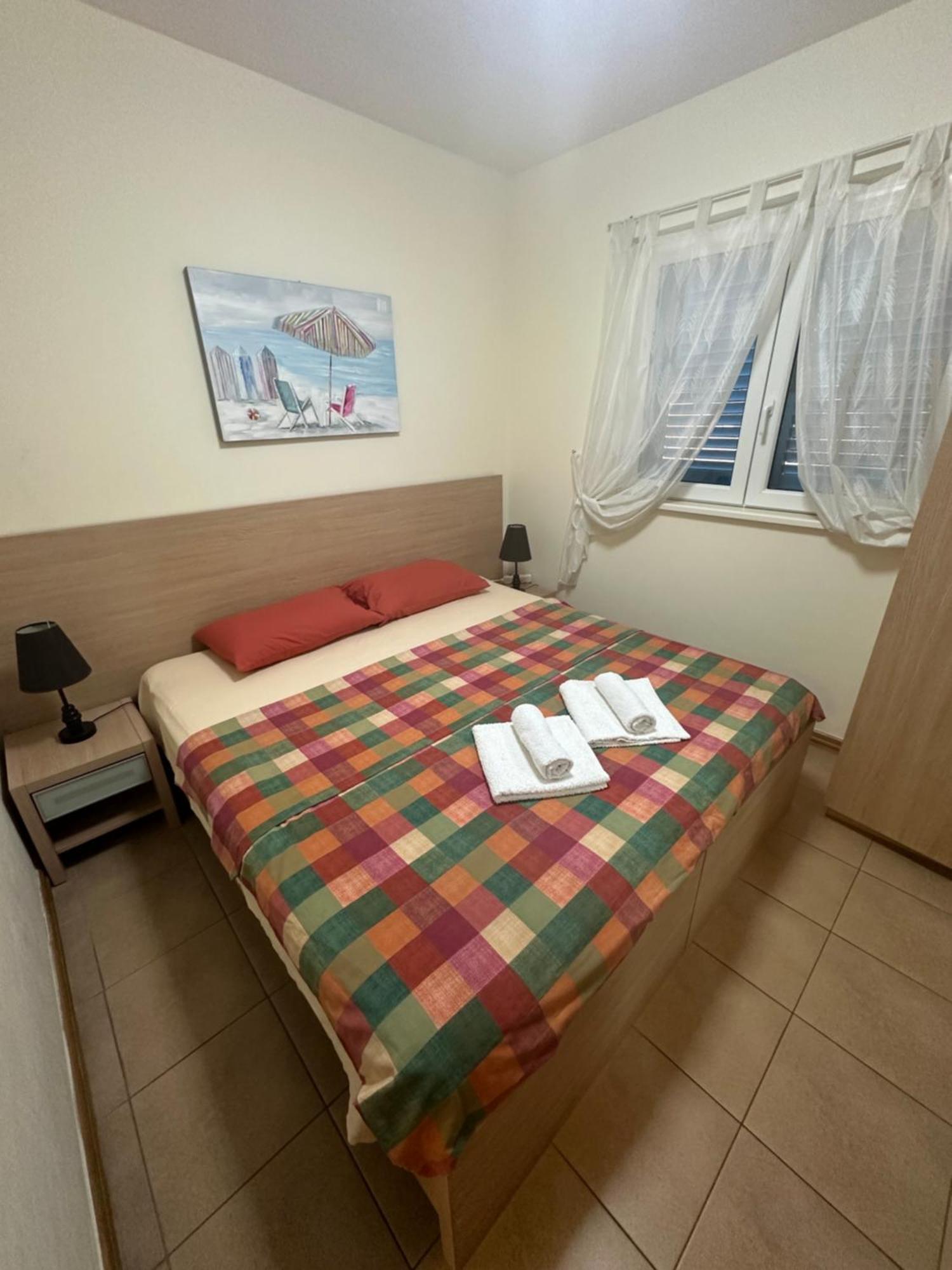 Irish Apartment Complex بودفا المظهر الخارجي الصورة